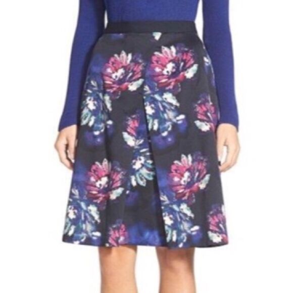 ELLEN TRACY CIRCLE MULTI COLOR FLORAL SKIRT SZ 8 ART TO WEAR - Picture 2 of 11